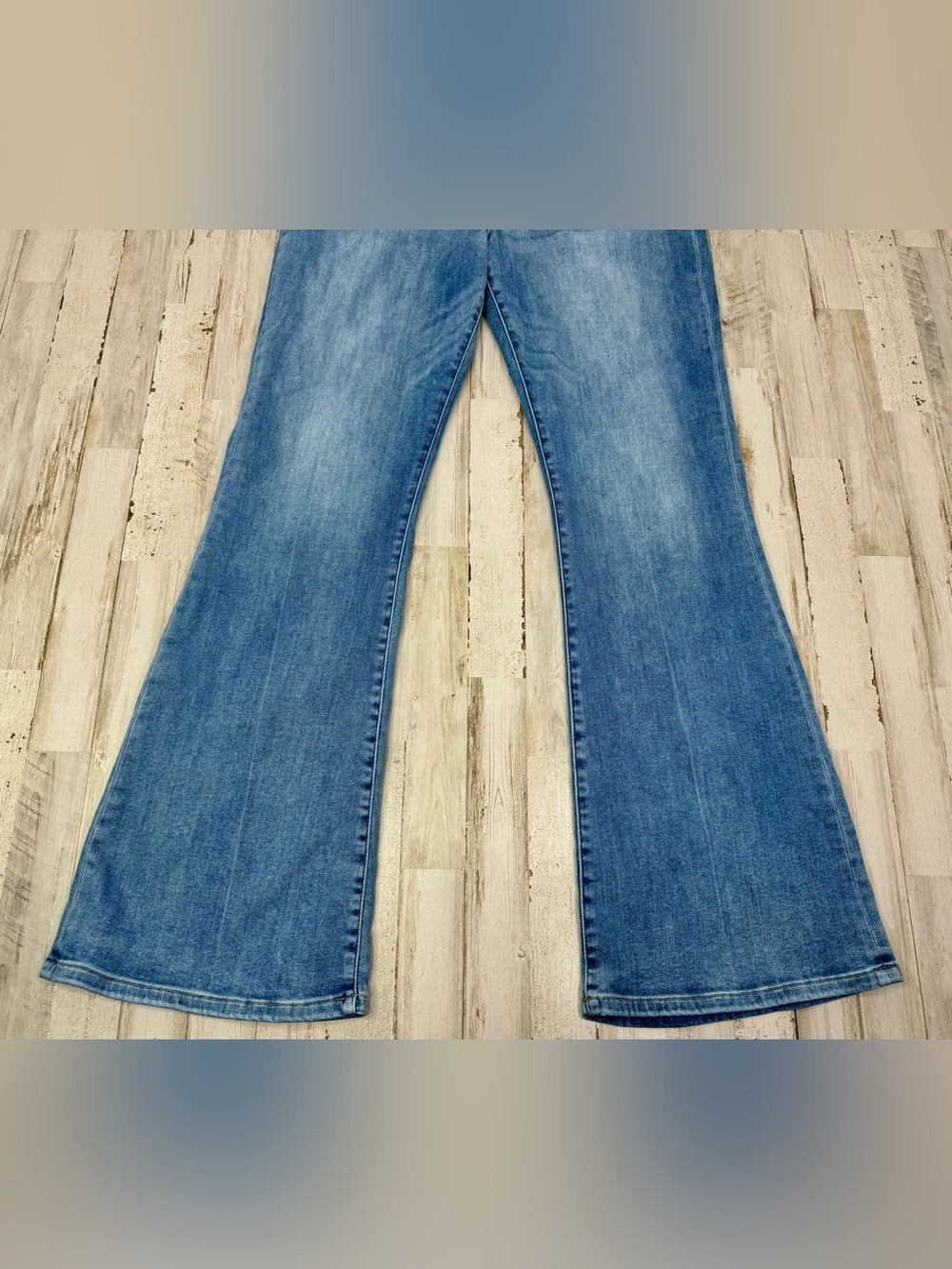 Lucky Brand Stevie High Rise Flare Jeans Womens 14/32R (32x33) Light Wash Blue - Picture 3 of 11